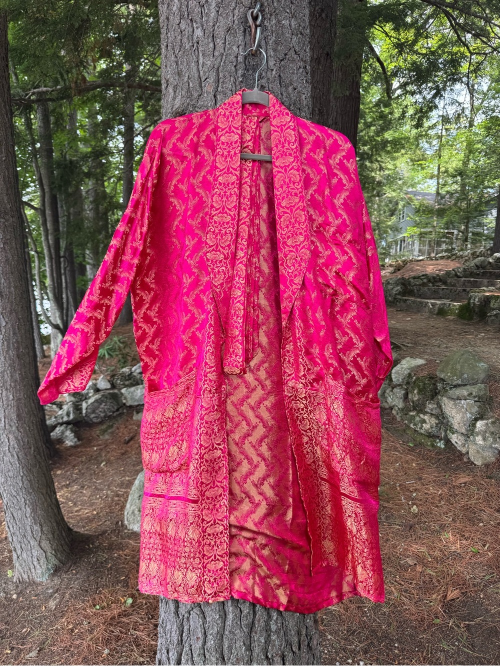 Vintage Pink and Gold Robe L